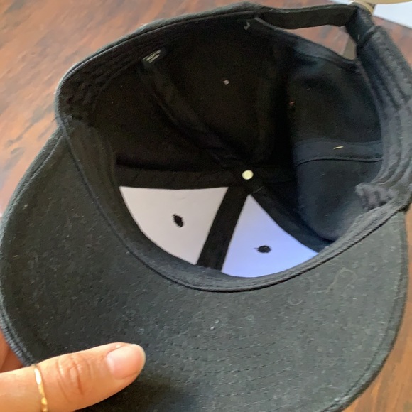 NWOT Ron Robinson Black Baseball Hat - Picture 3 of 3